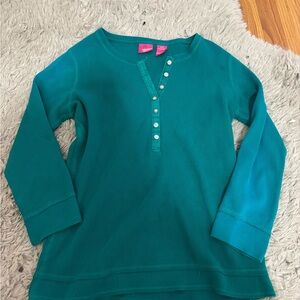 2000s henley long sleeve blue shirt